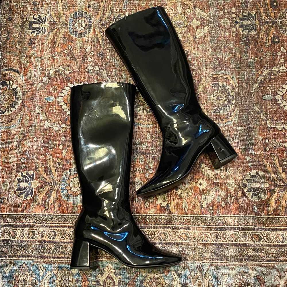 SVEGAN Black Patent Faux Leather Knee-High Boots. Block Heel. Size 38. Size Zip. - Picture 3 of 12